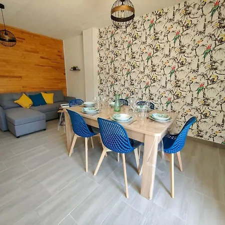 Martin Appartement Cambrai Avec Cour Buitenkant foto